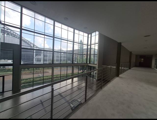 2,470M² OFFICE TO LET IN PARKTOWN